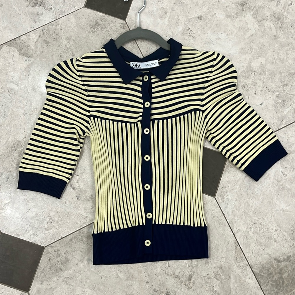 Zara cardigan. Medium